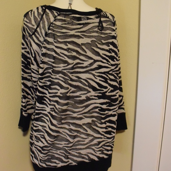 Torrid Sheer Top Blouse - Picture 4 of 5